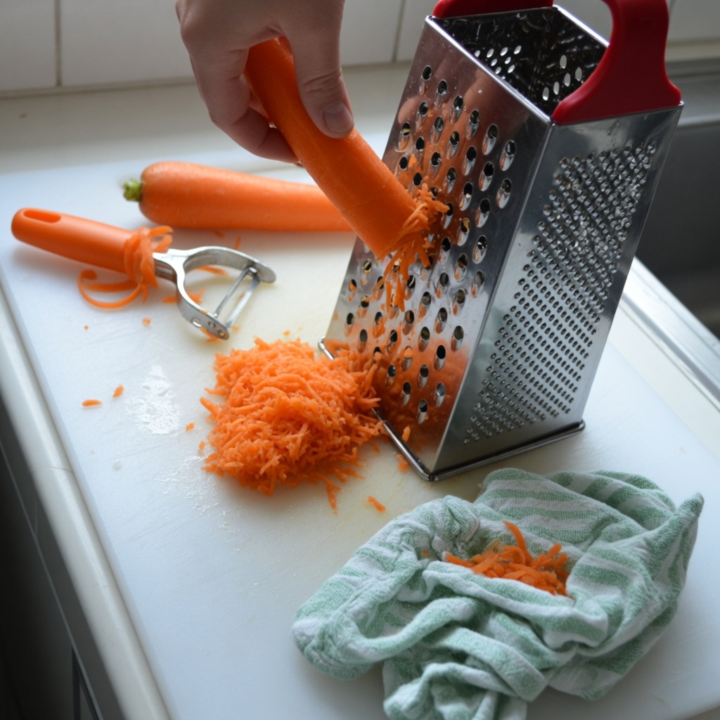 Carrot Catnip Crunchies: Simple Veggie Treats for Cats
